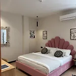 La فندق دراس