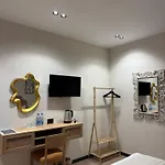 La 酒店