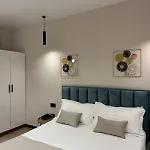 酒店 La